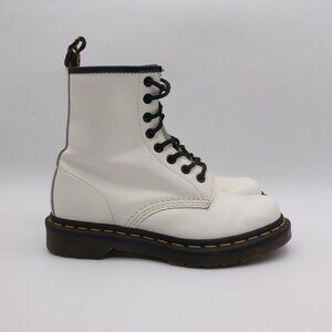 Doc Dr. Martens Women's Size US 6 Smooth White Leather 11821 8-Eye Combat Boots